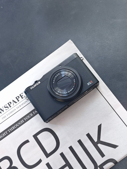 Used Fujifilm XQ2 black Digital Camera [with box]