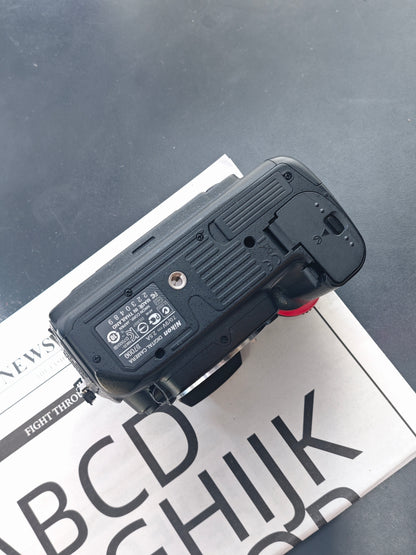 Used Nikon D7000 body Digital Camera #2230489
