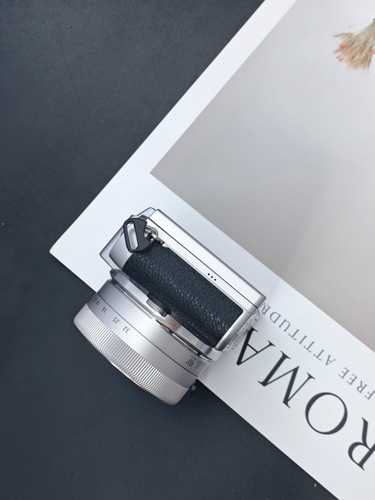Used Panasonic Lumix DMC-GF7 with G Vario 12-32mm F3.5-5.6 Mega O.I.S. [JPN only]