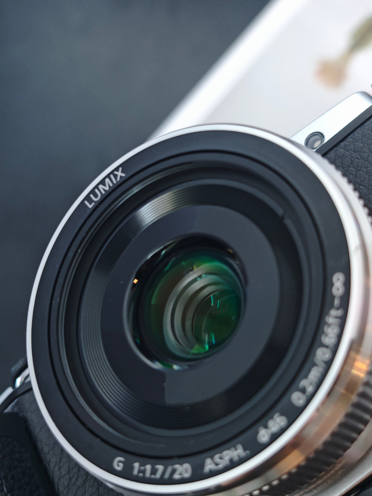 Used Olympus OM-D E-M5 with Lumix G 20mm F1.7 ASPH.