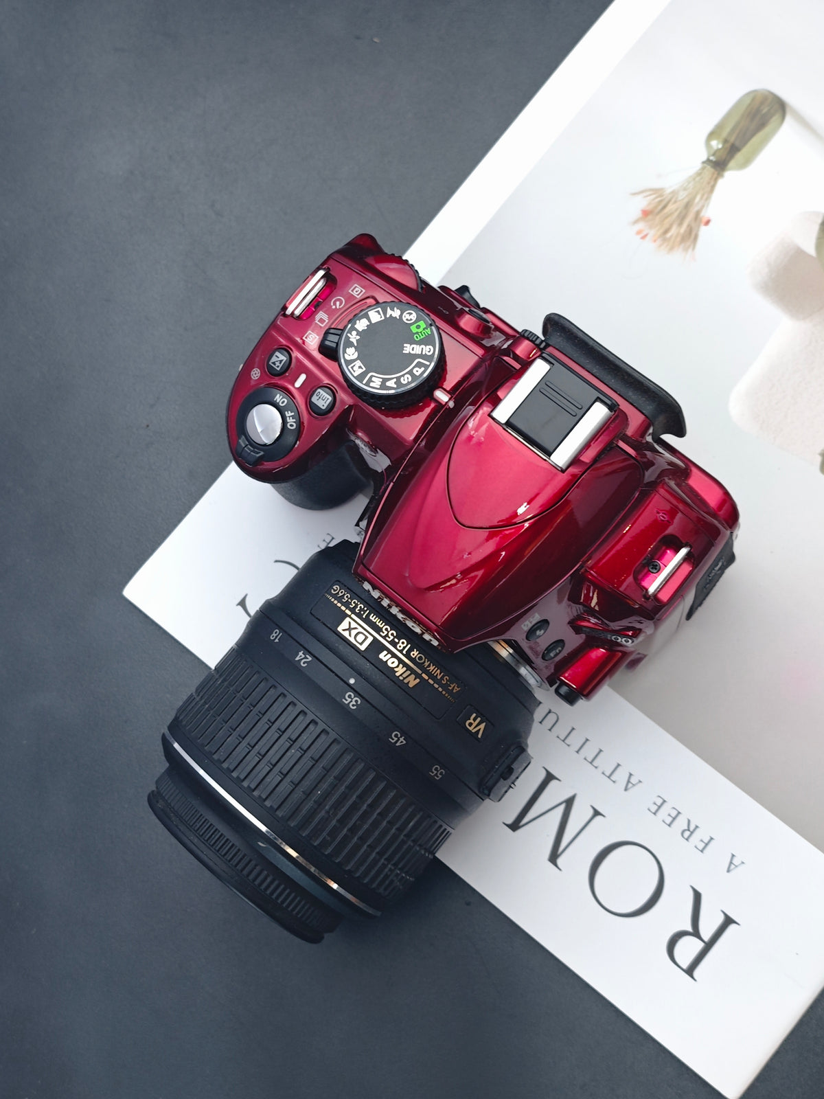 Used Nikon D3100 red with Double Zoom Kit