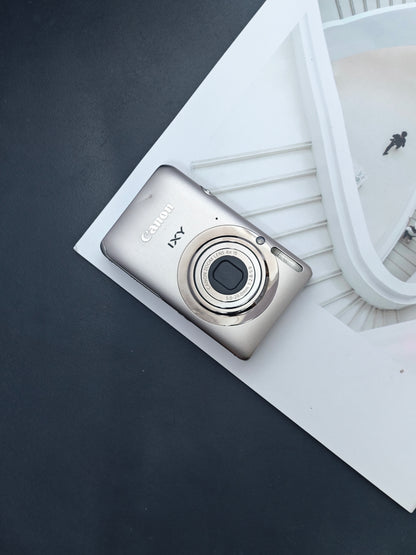 Used Canon IXY 210F silver Digital Camera [No charger, with box]