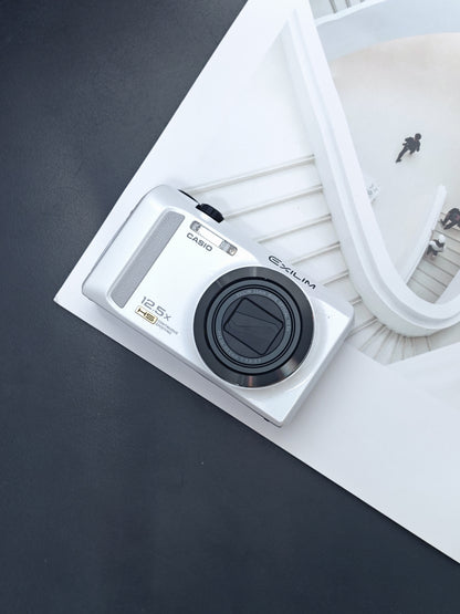 Used Casio EXILIM EX-ZR200 white Digital Camera [No charger] #11069038A