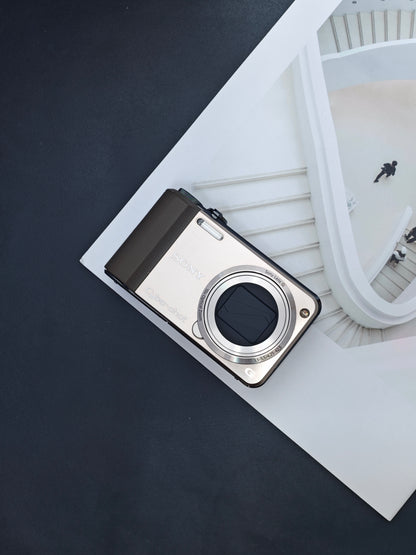 Used Sony Cyber-shot DSC-HX7V silver Digital Camera [JPN only, No charger]