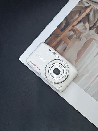 Used Panasonix Lumix DMC-S2 white Digital Camera [JPN only, No charger] #xxx
