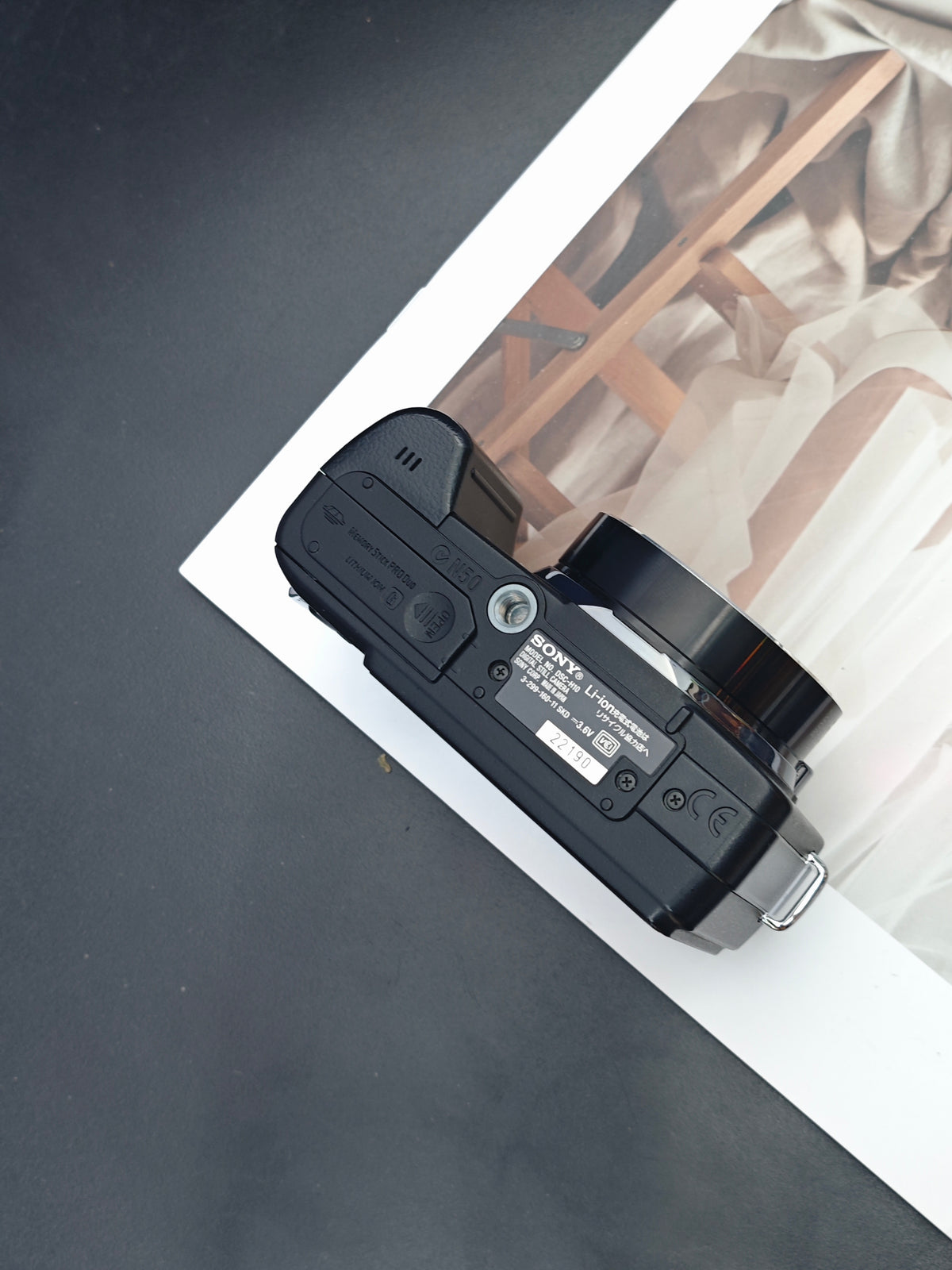 Used Sony Cyber-shot DSC-H10 black Digital Camera [JPN only, No charger]