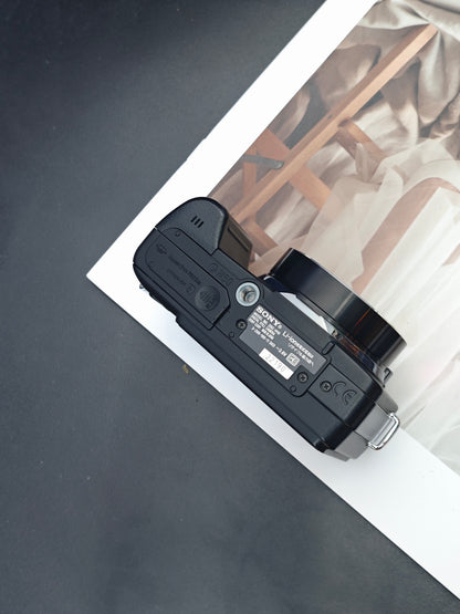 Used Sony Cyber-shot DSC-H10 black Digital Camera [JPN only, No charger]