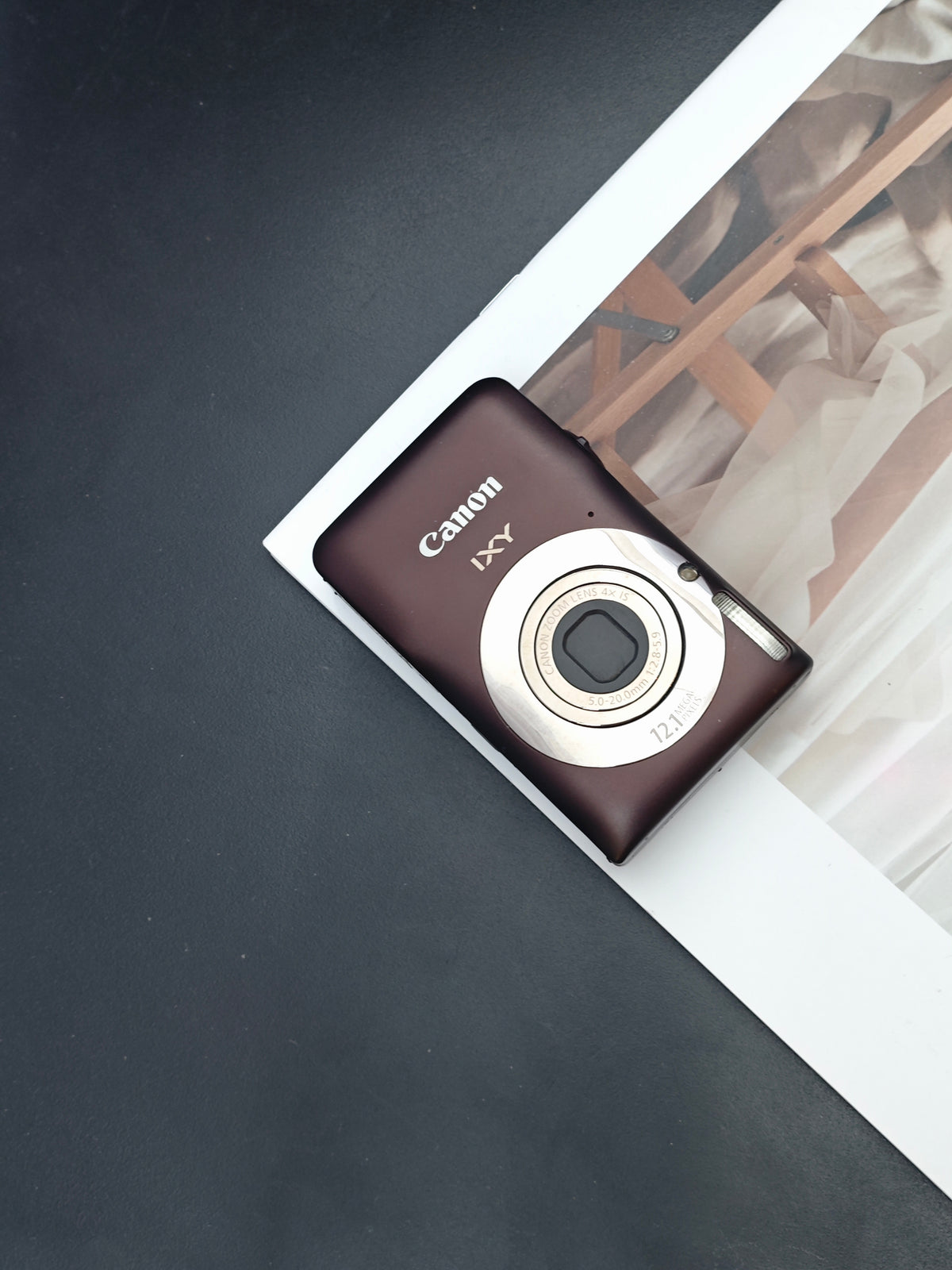 Used Canon IXY 200F brown Digital Camera [with box]