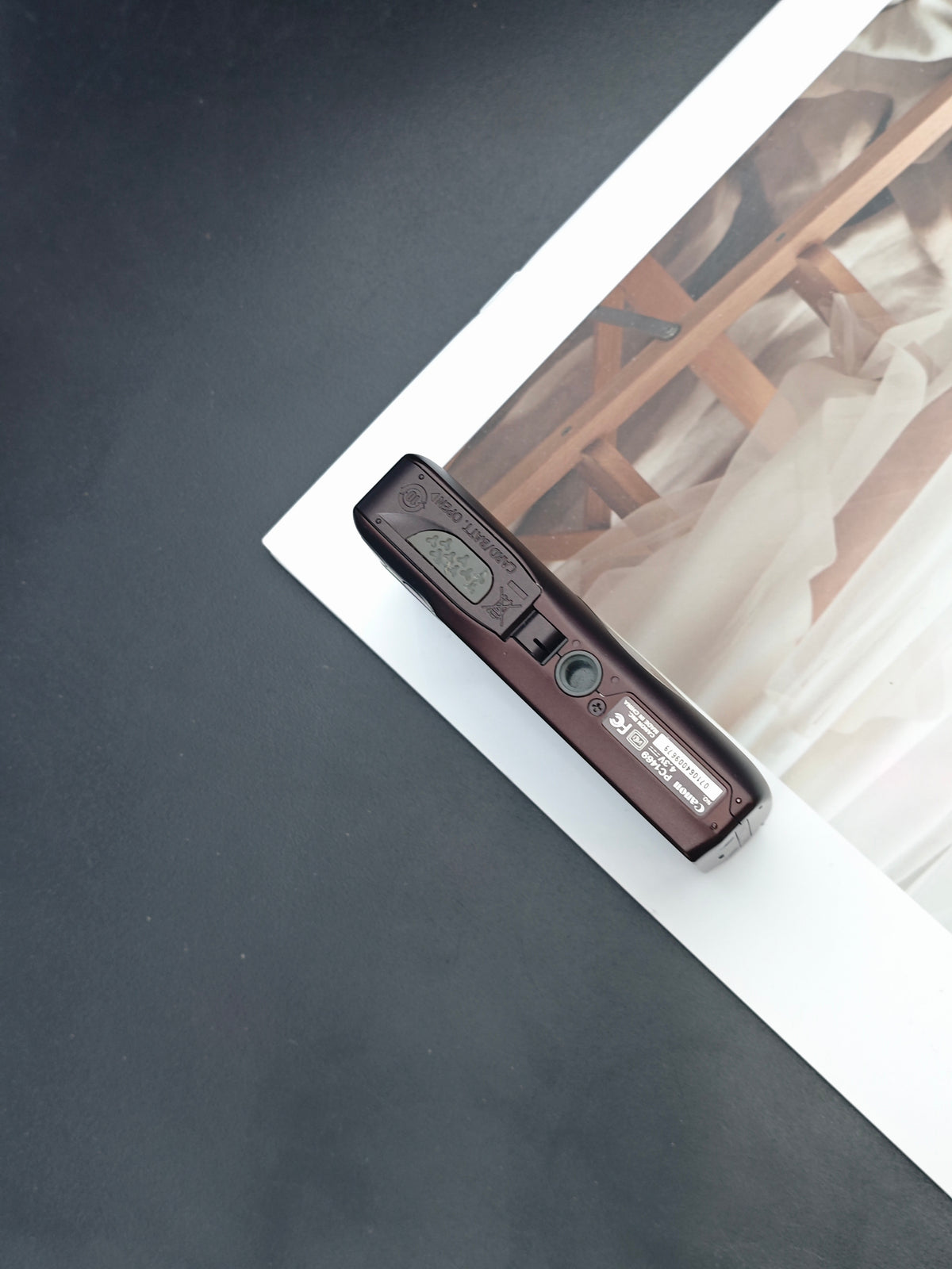 Used Canon IXY 200F brown Digital Camera [with box]