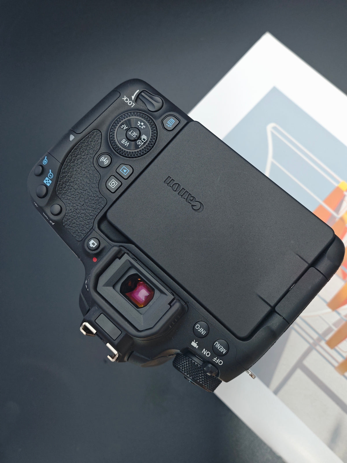 Used Canon EOS 9000D with EF-S 18-135mm F3.5-5.6 IS NANO USM [No charger]