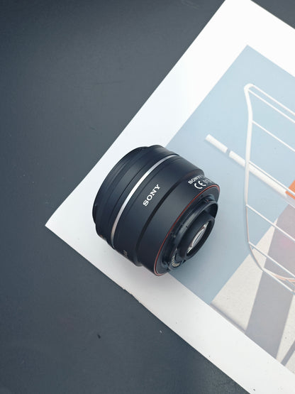 Sony DT 35mm F1.8 SAM [SAL35F18]