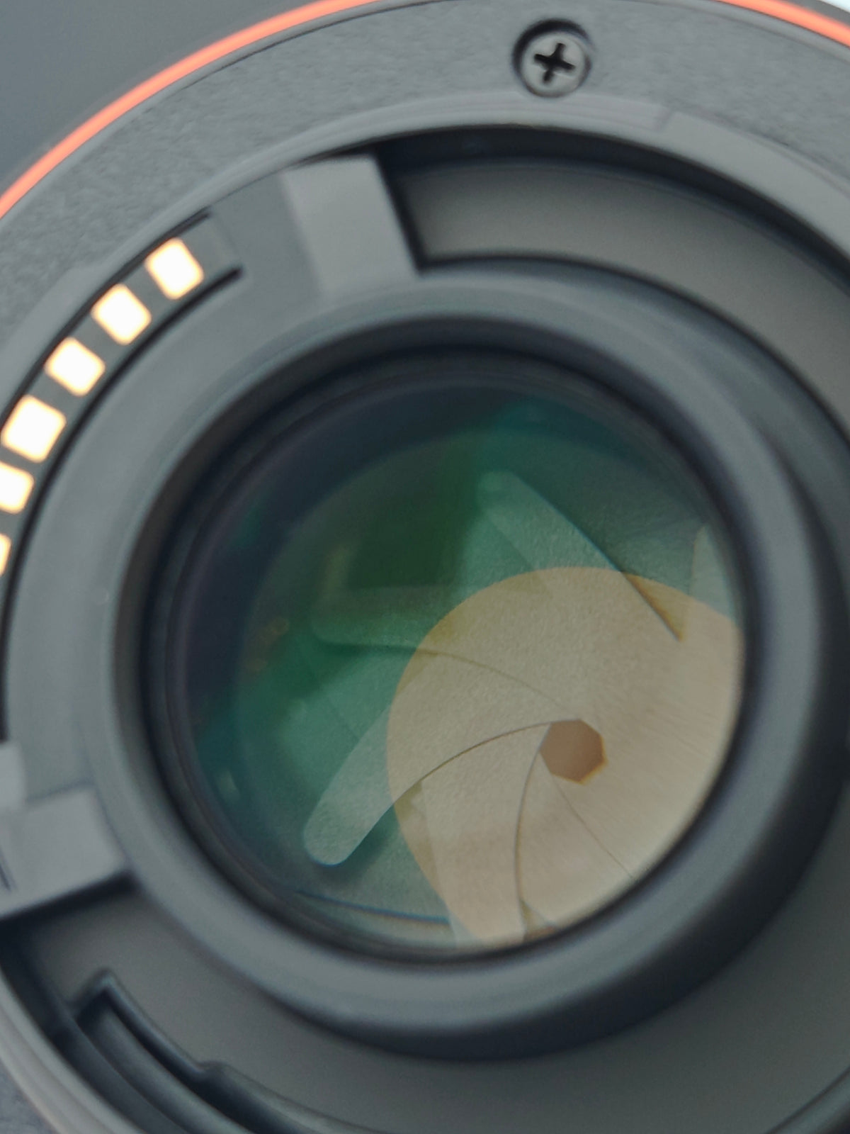 Sony DT 35mm F1.8 SAM [SAL35F18]