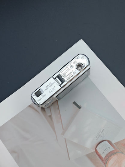 Used Panasonic Lumix DMC-FX01 white Digital Camera #EN6CA01460