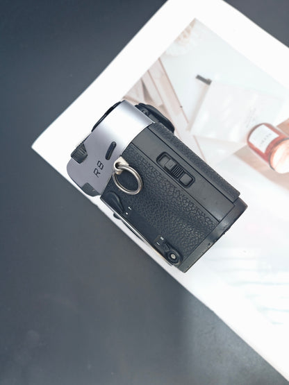 Leica R8 Silver Chrome body