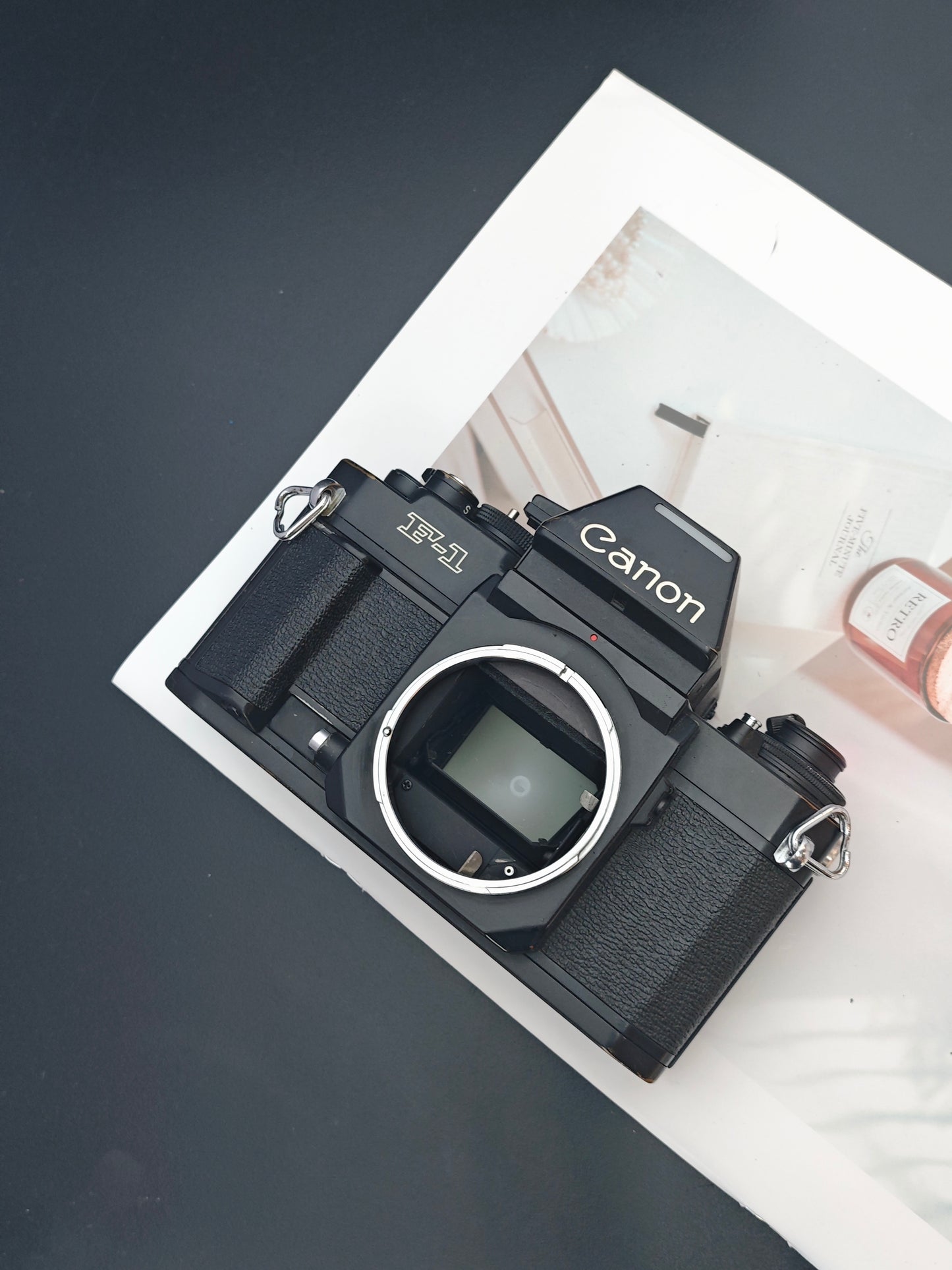 *READ* Canon New F-1 body #162117