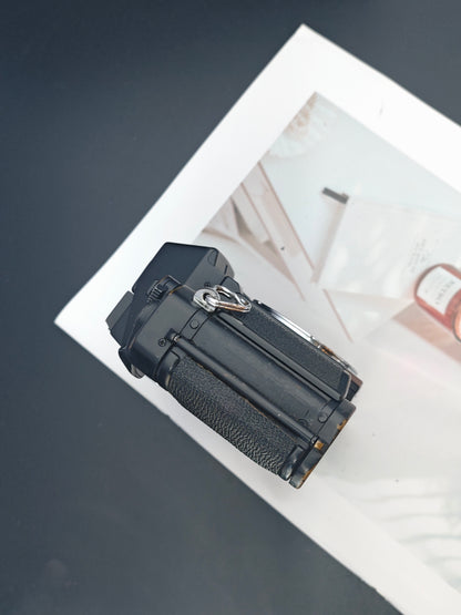*READ* Canon New F-1 body #162117