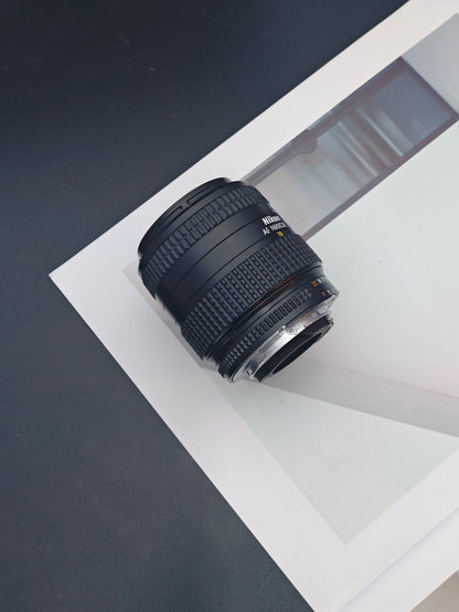 Nikon AF Nikkor 28-70mm F3.5-4.5