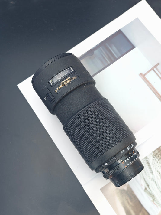 Nikon ED AF Nikkor 80-200mm F2.8 D #441049