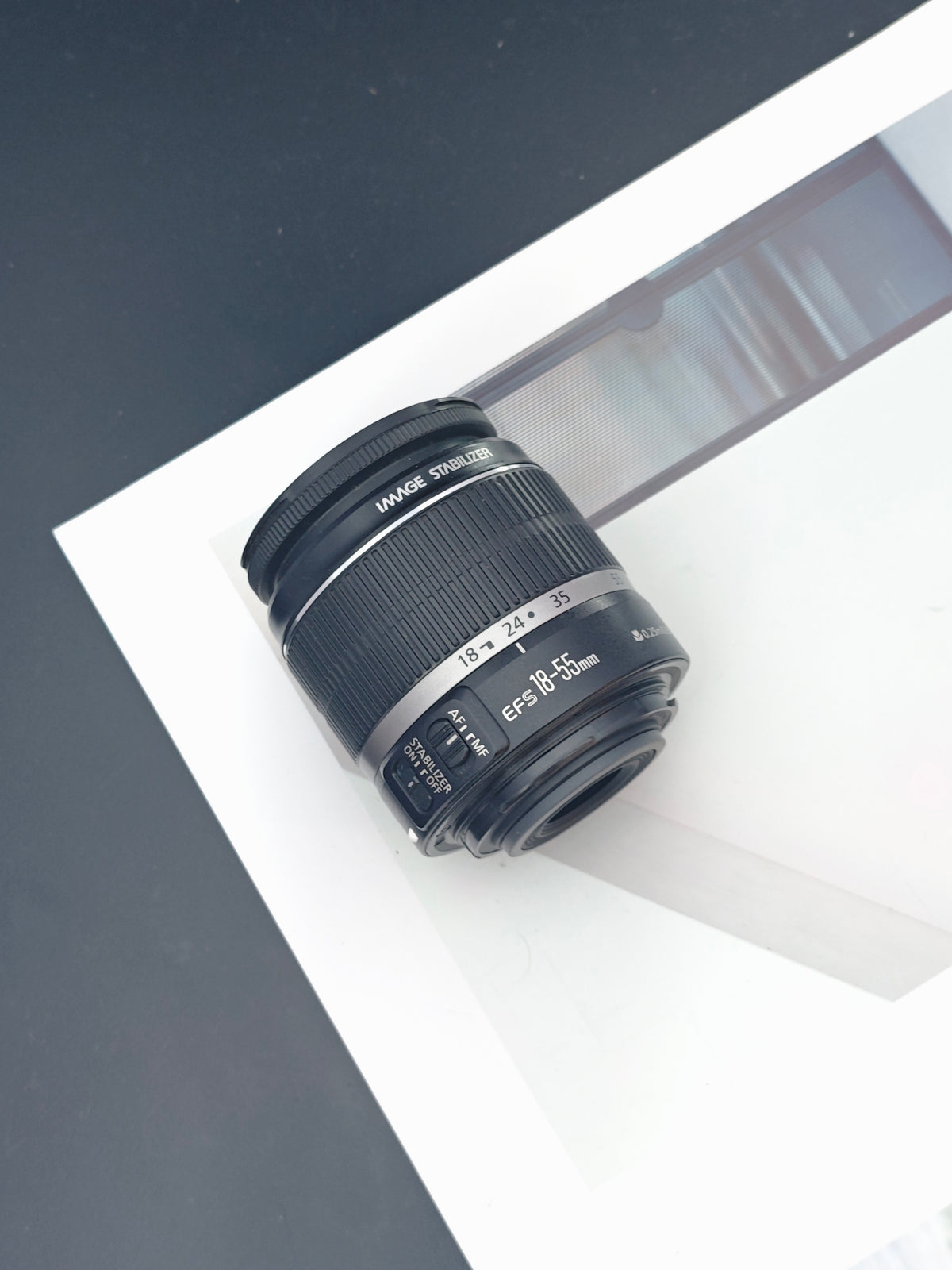 Canon Zoom Lens EF-S 18-55mm F3.5-5.6 IS