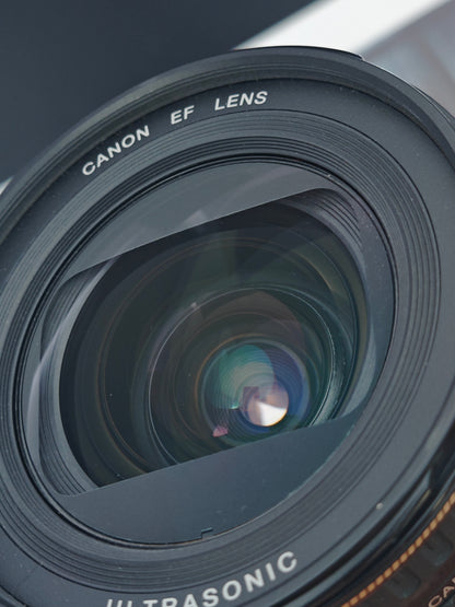 Canon Zoom Lens EF 20-35mm F3.5-4.5 USM #30006391