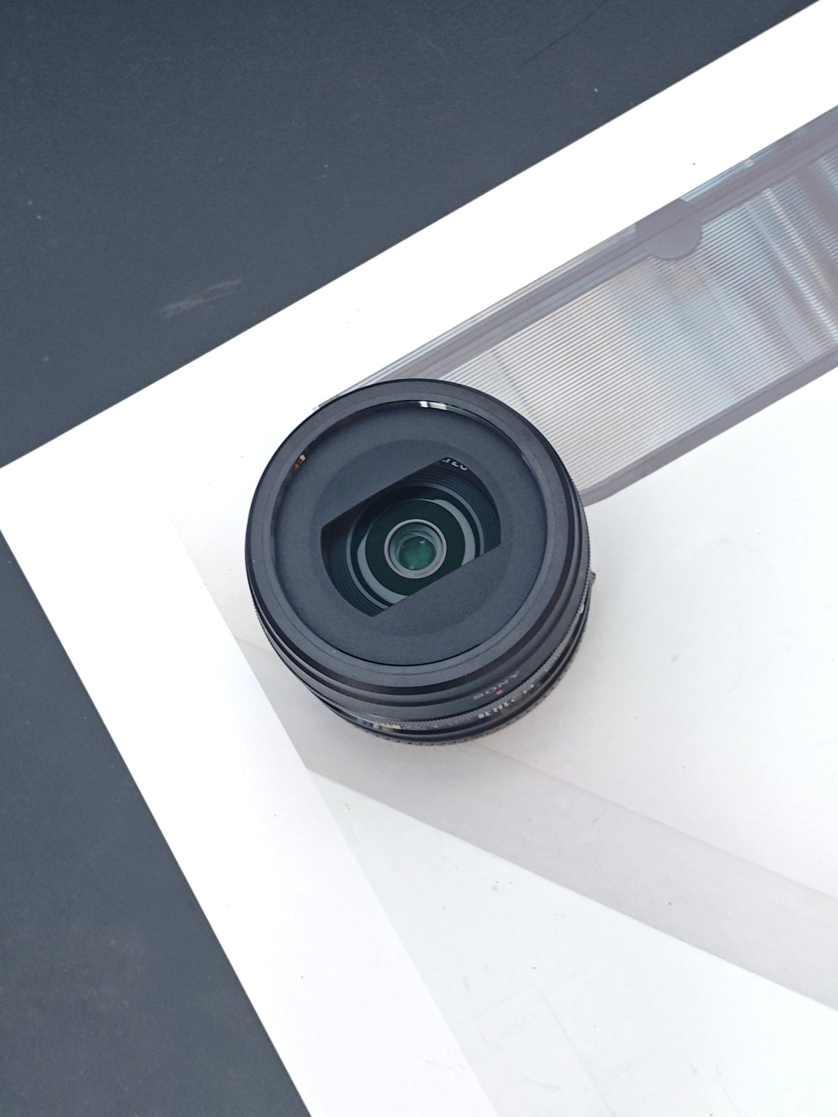Sony E 20mm F2.8 [SEL20F28]