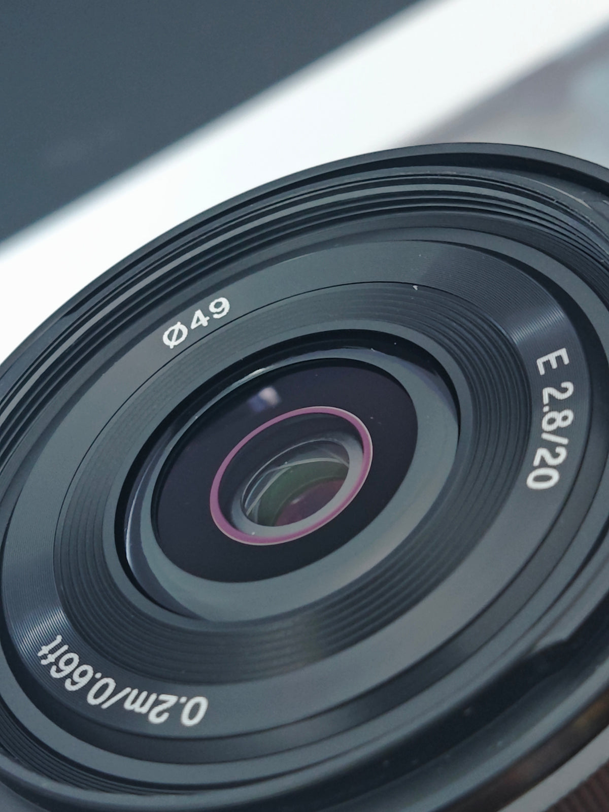 Sony E 20mm F2.8 [SEL20F28]