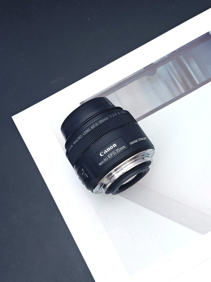 Canon Macro Lens EF-S 35mm F2.8 IS STM