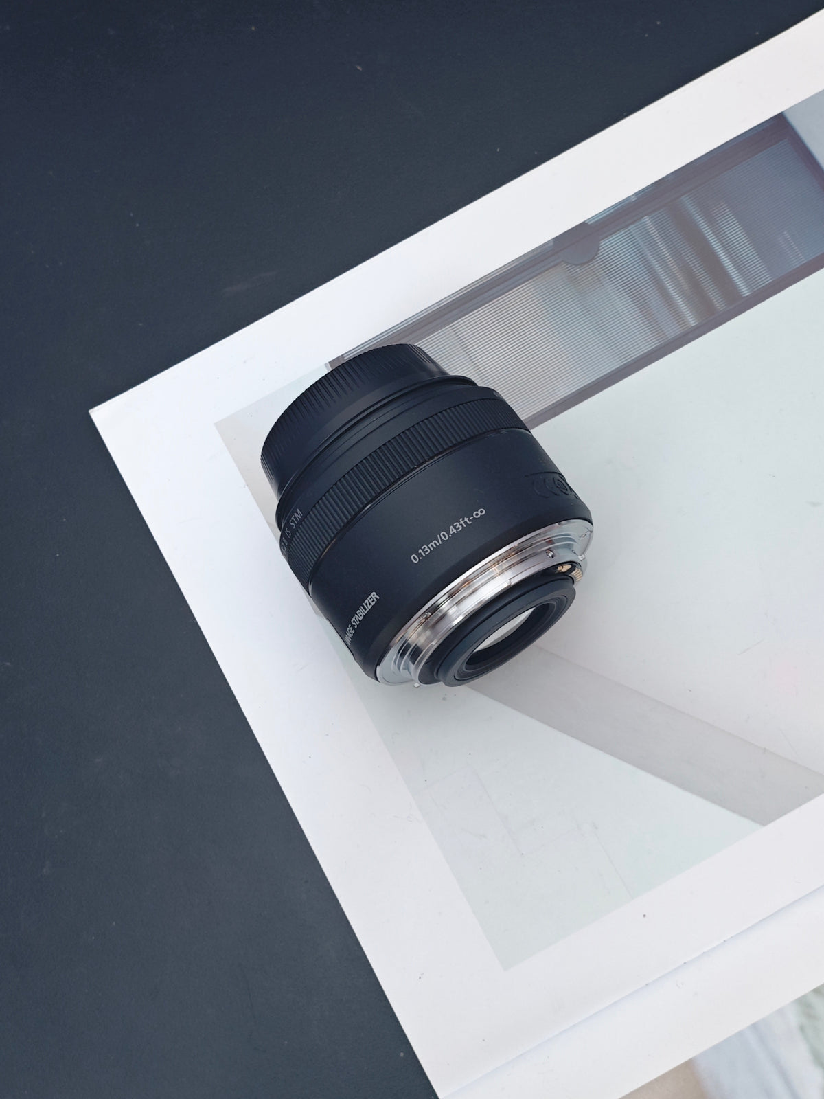 Canon Macro Lens EF-S 35mm F2.8 IS STM