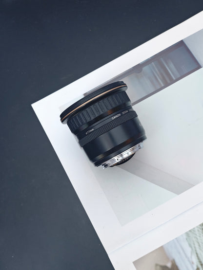 Canon Zoom Lens EF 20-35mm F3.5-4.5 USM