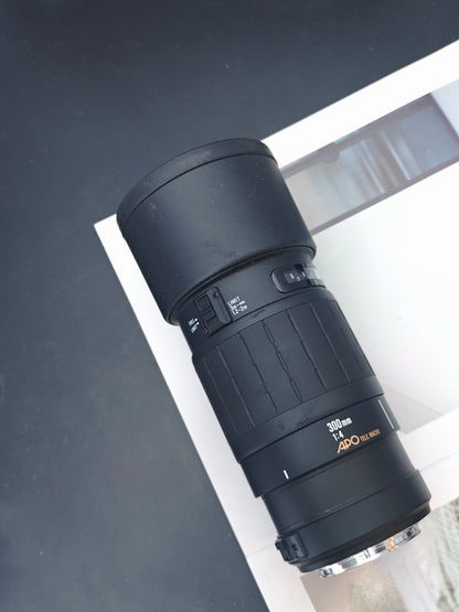 Sigma 300mm F4 Apo Tele Macro HSM [EF mount]