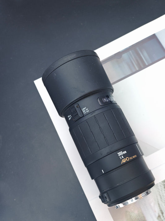 Sigma 300mm F4 Apo Tele Macro HSM [EF mount]