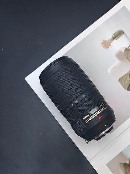 Nikon AF-S Nikkor 70-300mm F4.5-5.6 G ED VR #2000560