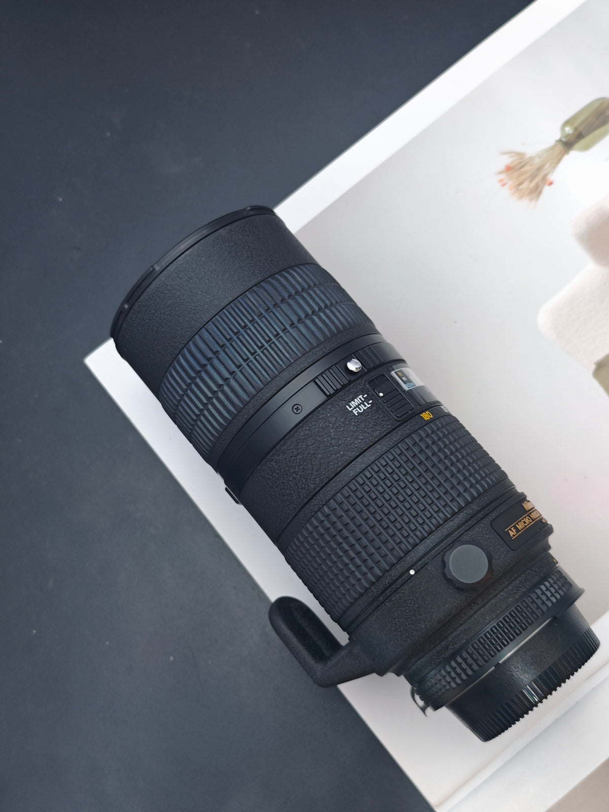 Nikon ED AF Micro Nikkor 70-180mm F4.5-5.6 D