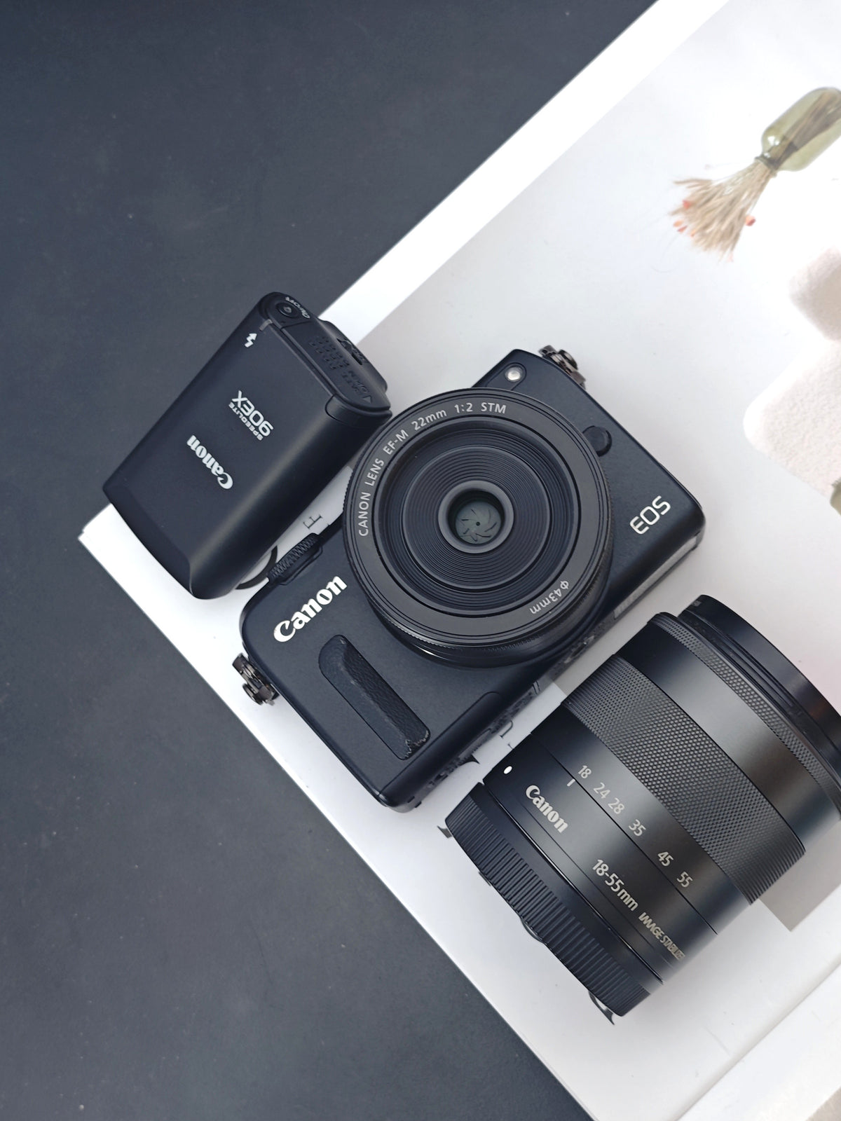 Used Canon EOS M2 with Canon Lens EF-S 22mm f2 STM and EF-M 18-55mm F3.5-5.6 IS STM [+Speedlite 90EX]