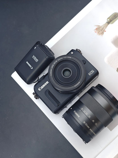 Used Canon EOS M2 with Canon Lens EF-S 22mm f2 STM and EF-M 18-55mm F3.5-5.6 IS STM [+Speedlite 90EX]