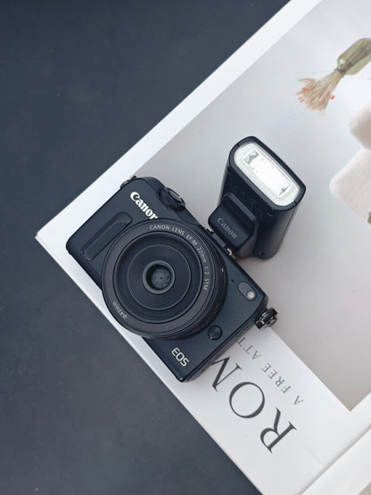 Used Canon EOS M2 with Canon Lens EF-S 22mm f2 STM and EF-M 18-55mm F3.5-5.6 IS STM [+Speedlite 90EX]