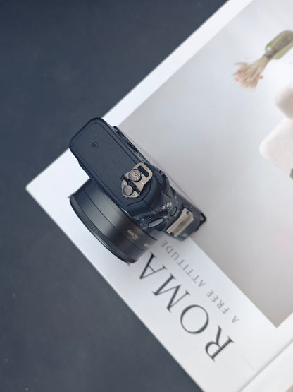 Used Canon EOS M2 with Canon Lens EF-S 22mm f2 STM and EF-M 18-55mm F3.5-5.6 IS STM [+Speedlite 90EX]