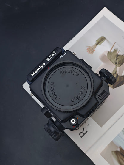 *READ* Mamiya RZ67 Pro II with Z 110mm F2.8W and Z 150mm F3.5W [+AE Prism finder,Polaroid Mag,Winder II]