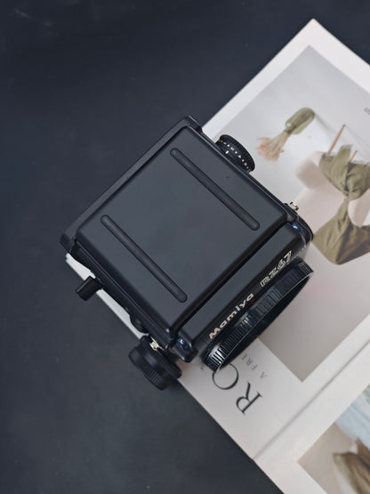 *READ* Mamiya RZ67 Pro II with Z 110mm F2.8W and Z 150mm F3.5W [+AE Prism finder,Polaroid Mag,Winder II]