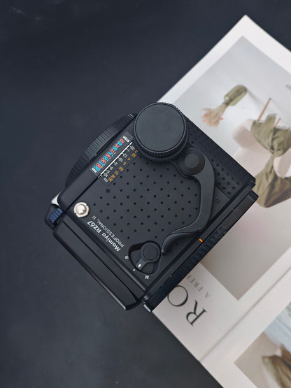*READ* Mamiya RZ67 Pro II with Z 110mm F2.8W and Z 150mm F3.5W [+AE Prism finder,Polaroid Mag,Winder II]