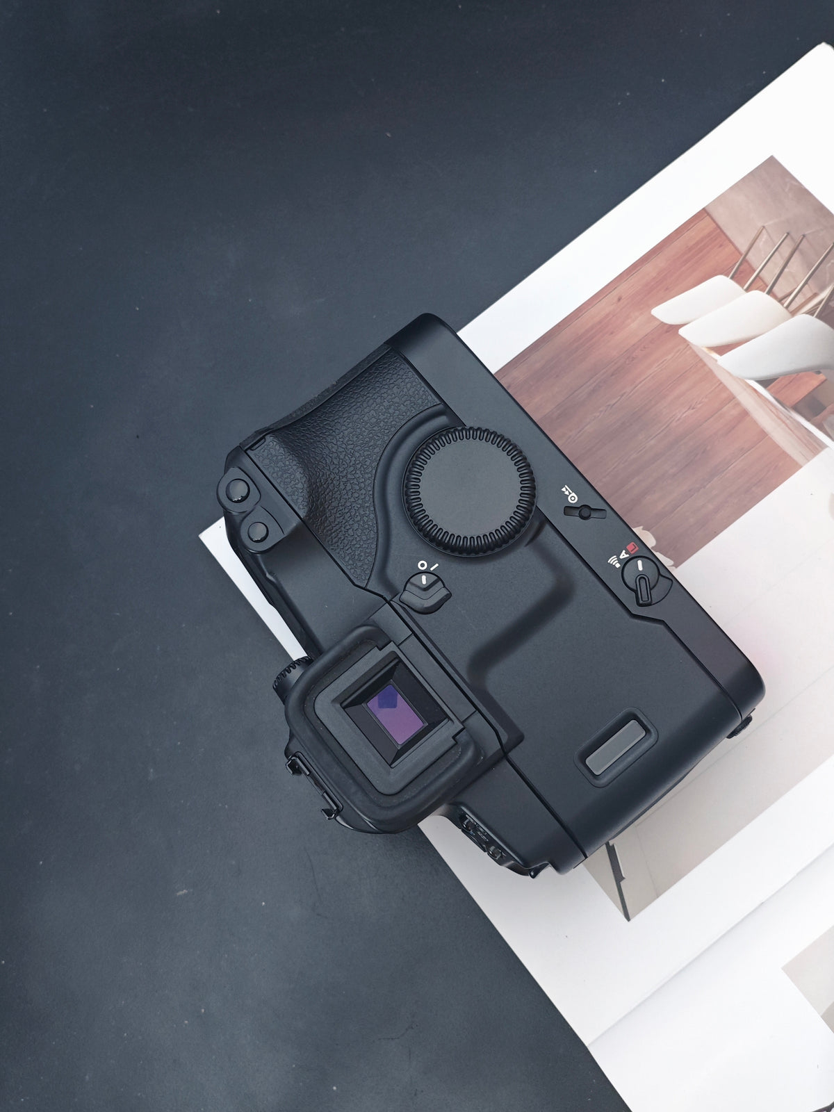 Canon EOS 3 body
