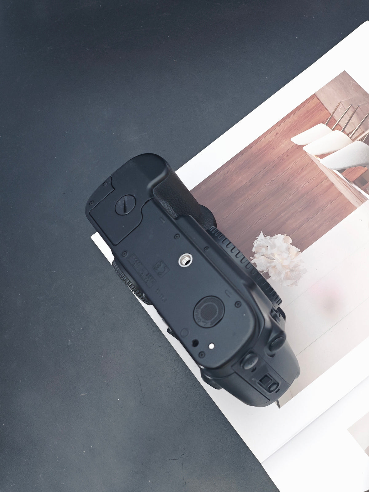 Canon EOS 3 body
