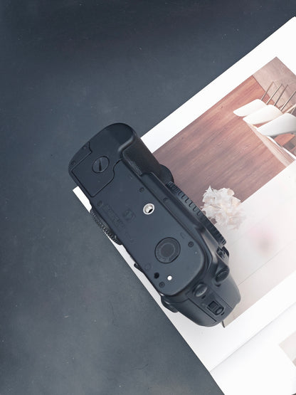 Canon EOS 3 body