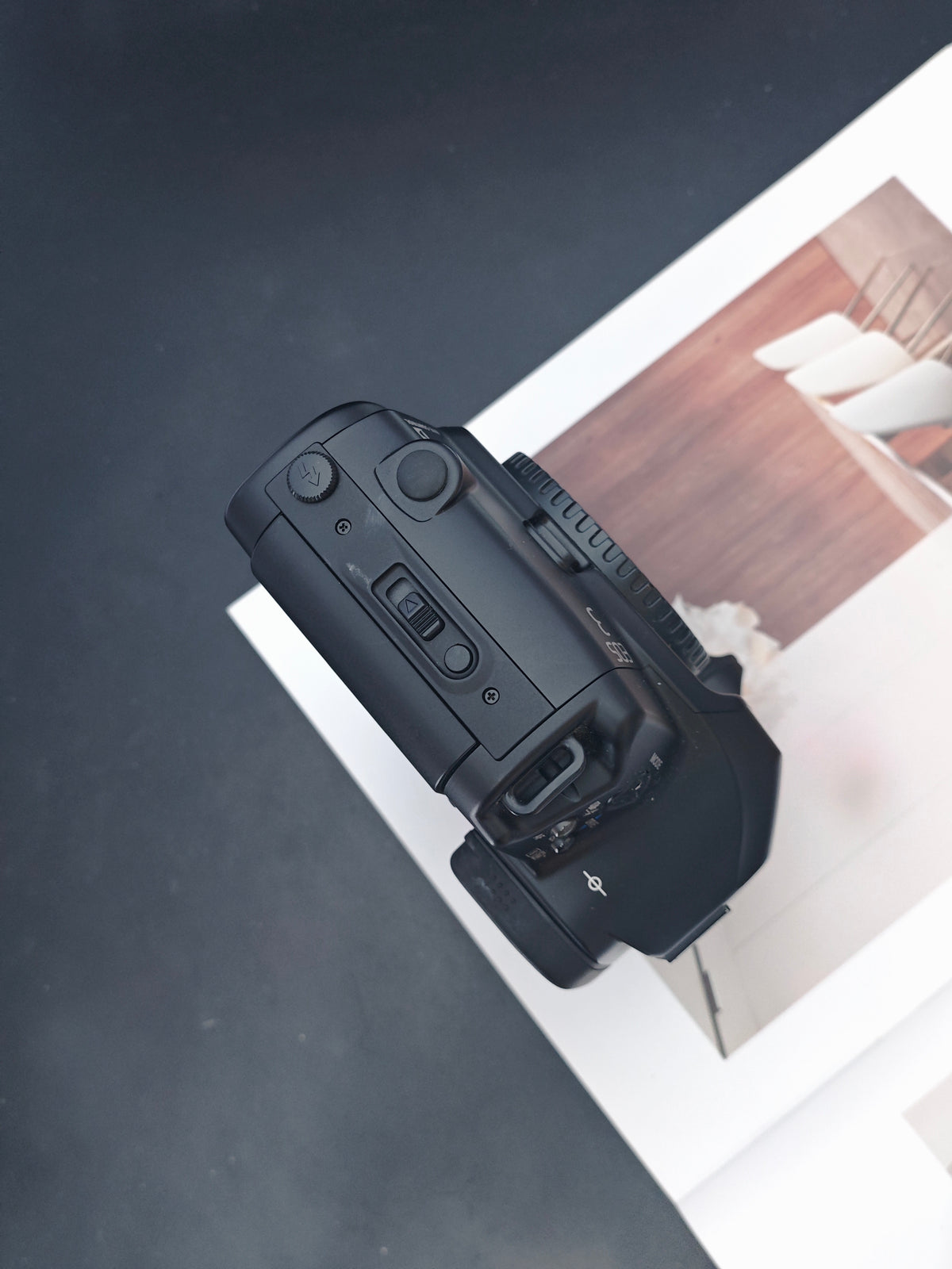 Canon EOS 3 body
