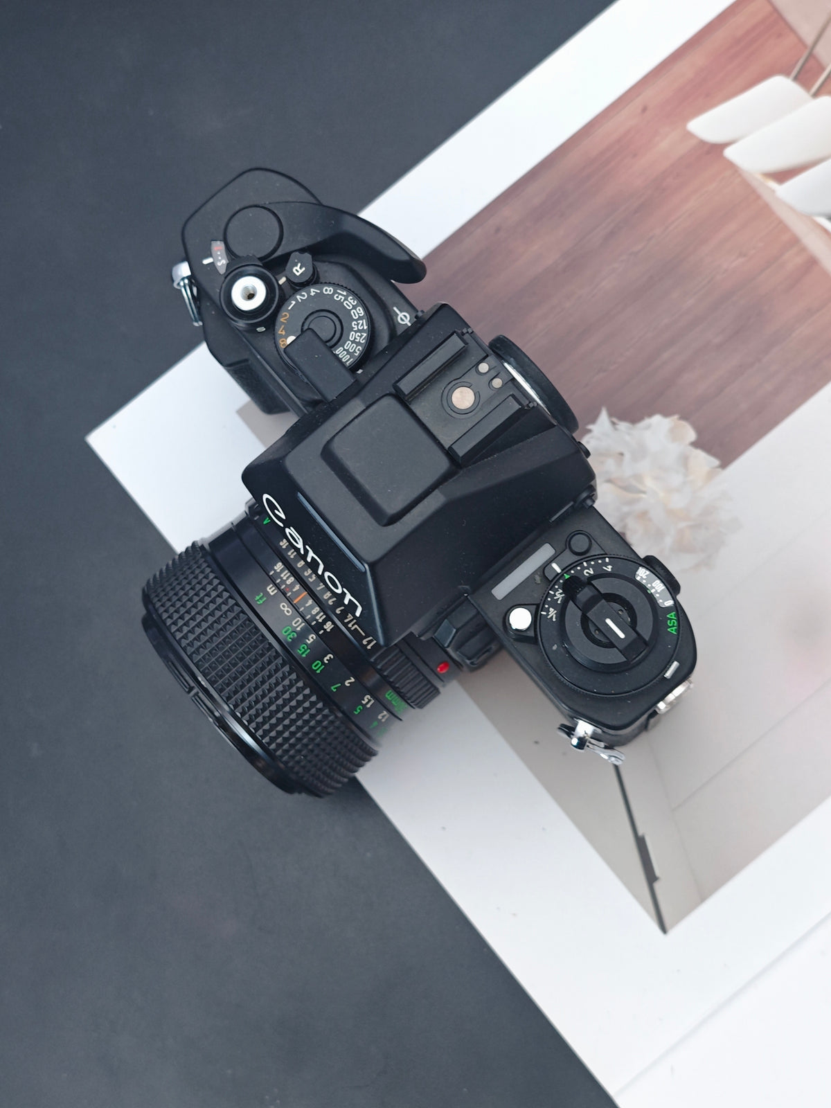 *READ* Canon New F-1 with NFD 50mm F1.2