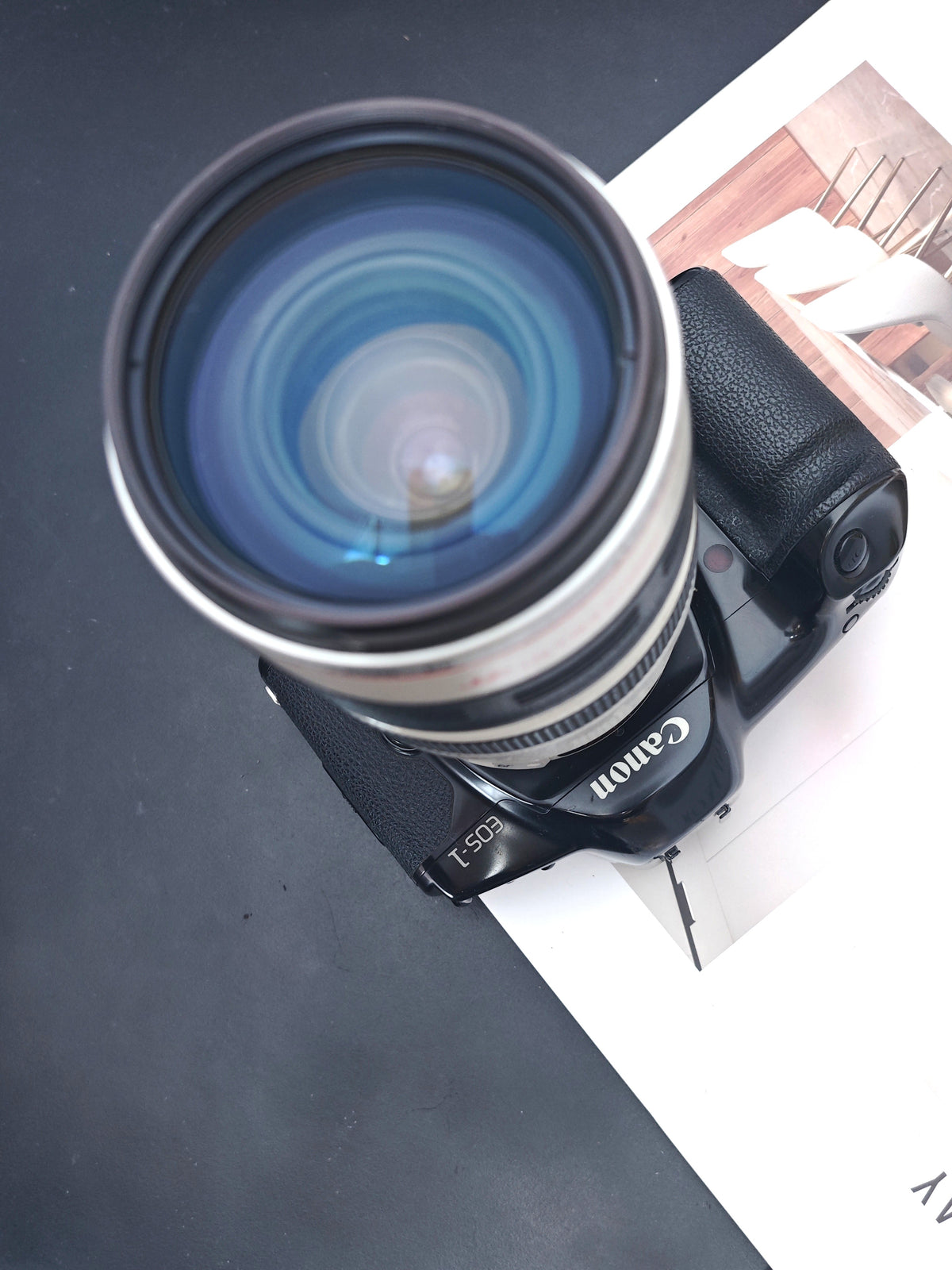 *READ* Canon EOS-1 with Canon Zoom Lens EF 35-350mm F3.5-5.6 L Ultrasonic