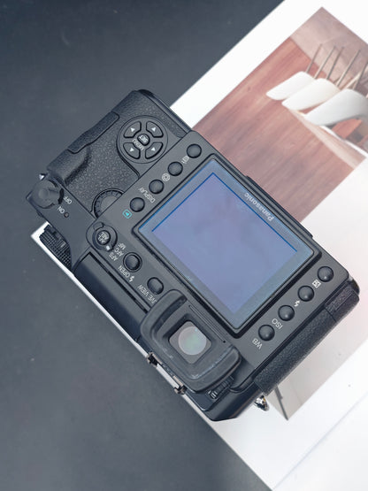 Used Panasonic Lumix DMC-L1 with Leica D Vario-Elmarit 14-50mm F2.8-3.5 ASPH. MEGA O.I.S. Camera [No charger]