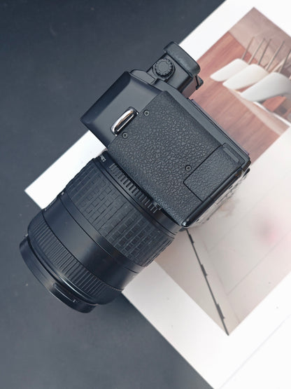 Used Panasonic Lumix DMC-L1 with Leica D Vario-Elmarit 14-50mm F2.8-3.5 ASPH. MEGA O.I.S. Camera [No charger]
