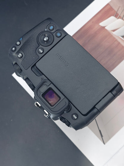 Used Canon EOS RP with Canon Lens RF 24-105mm F4-7.1 IS STM Digital Camera [No charger]