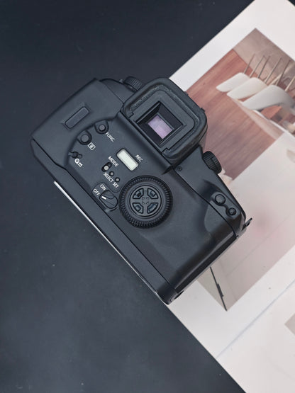 Canon EOS 7 with EF 28-80mm F3.5-5.6 V USM